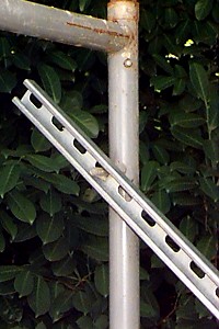 Unistrut support attached to scaffold